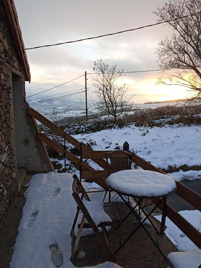 Gites De La Glaciere Saint-Chamond Exterior foto